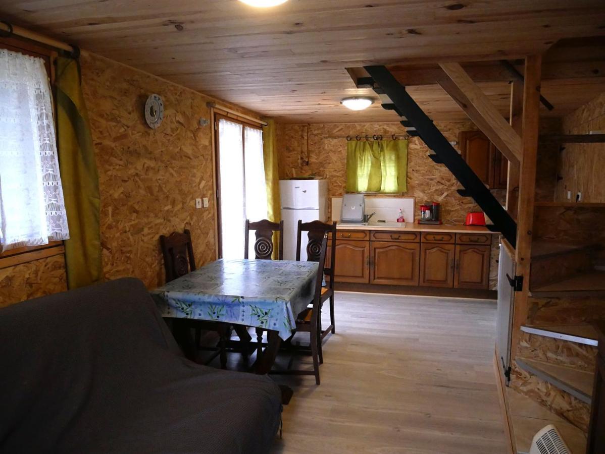 Gite Chez Coste Gilles Saint-Privat-du-Dragon Exterior photo